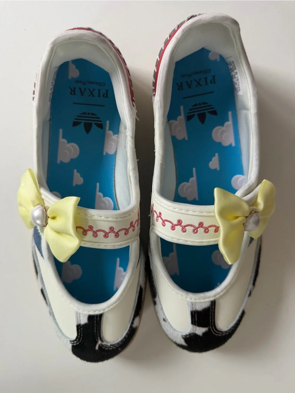 Adidas x Disney Pixar Toy Story Jessie Samba Jane Shoes Girls Size 4 Cow Print